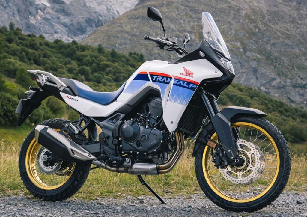 Honda Transalp 750 – Adventure Bike of the Year 2025 (Below 800cc)