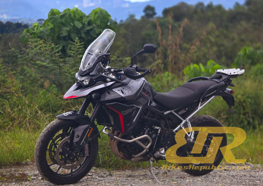 Triumph Tiger 900 GT Pro – Adventure Bike of the Year 2025 (Above 800cc